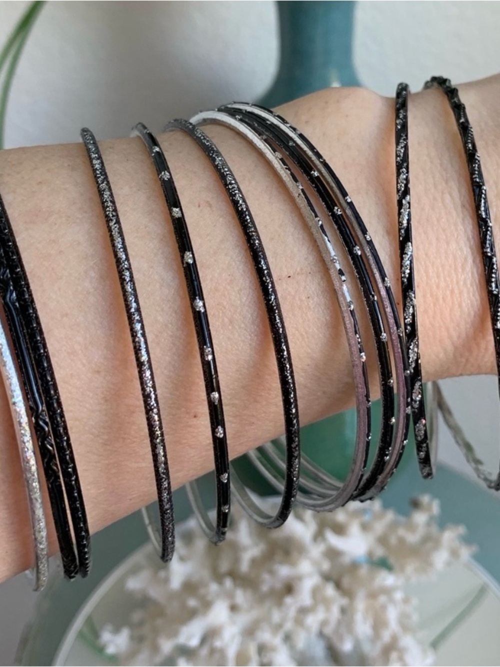 Bangle Bracelet Coord Set 11 Piece Statement Stackable Black Silver-Tone Glitter